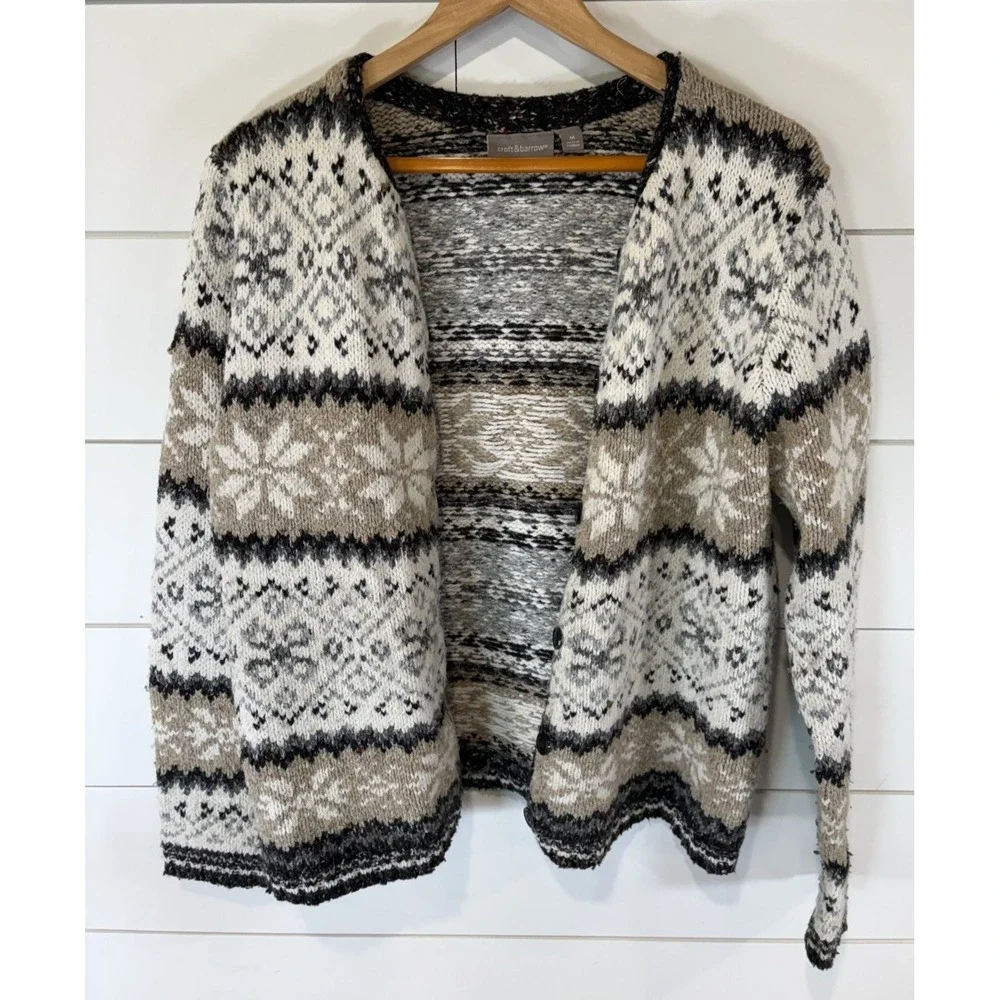 Croft & Barrow Women's Vintage Button Up Sweater Brown White Pattern Striped Med